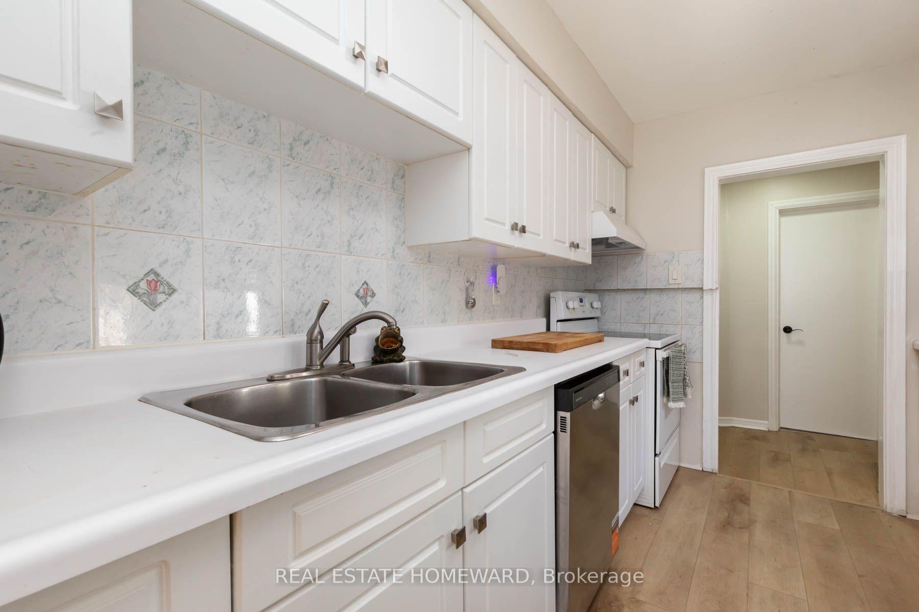 Photo 15 of 212 Clonmore Drive, Scarborough, Birchcliffe-Cliffside — HOMEH