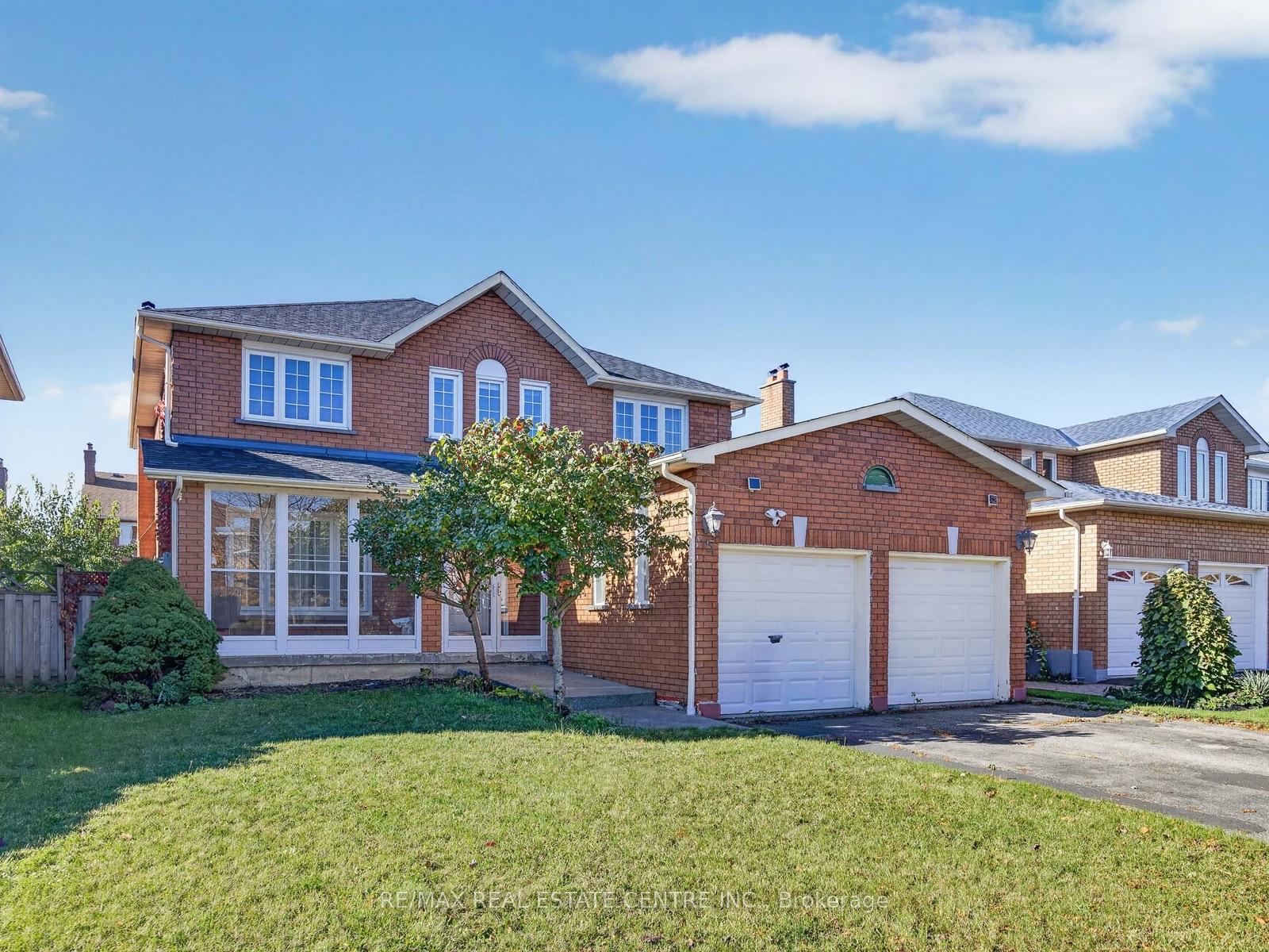 Photo 1 of 15 Hedgerow Avenue, Brampton, Fletcher's Creek South — HOMEH
