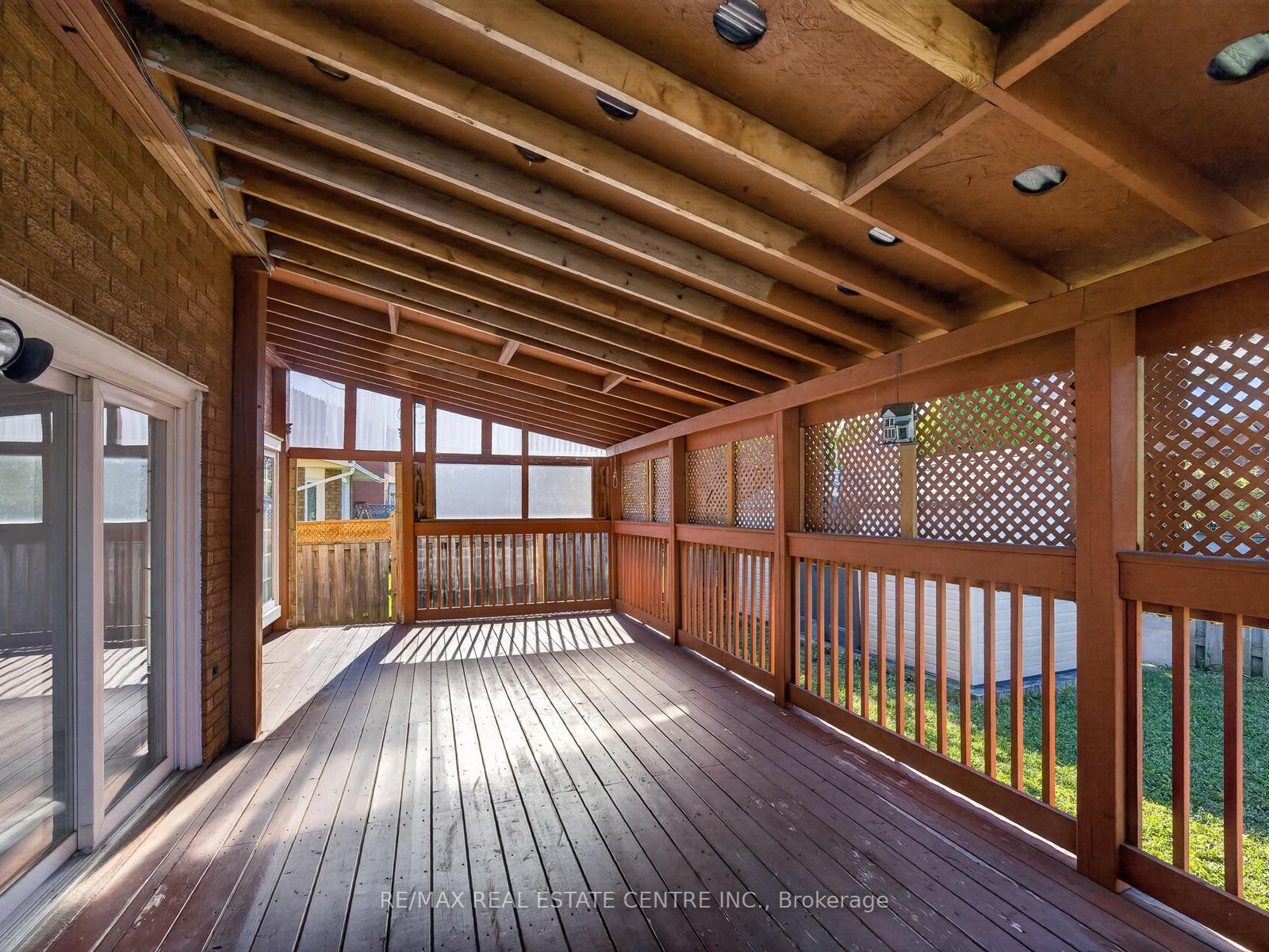 Photo 45 of 15 Hedgerow Avenue, Brampton, Fletcher's Creek South — HOMEH