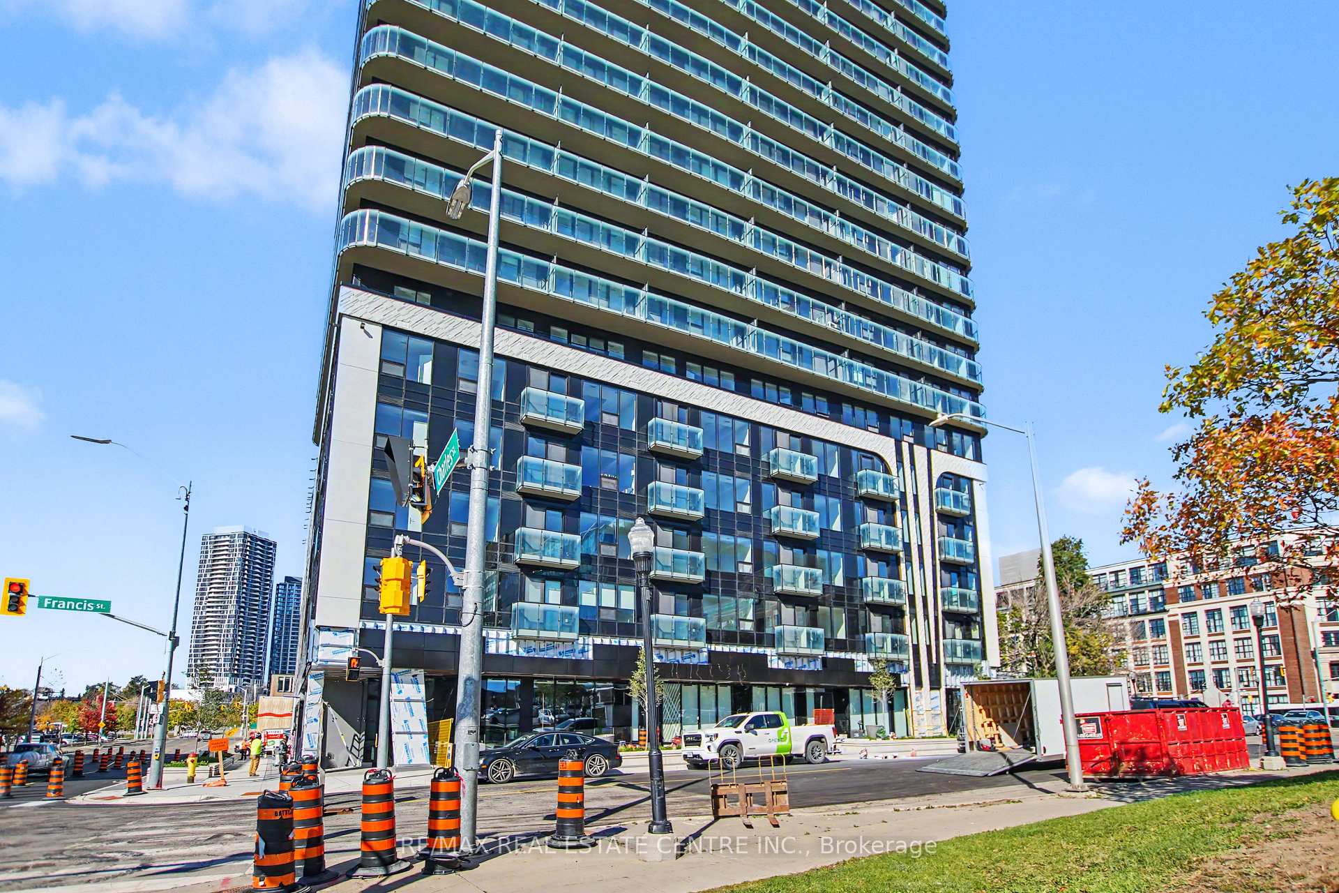 Photo 3 of Unit 3813, 30 Francis Street S, Kitchener, City Commercial Core — HOMEH