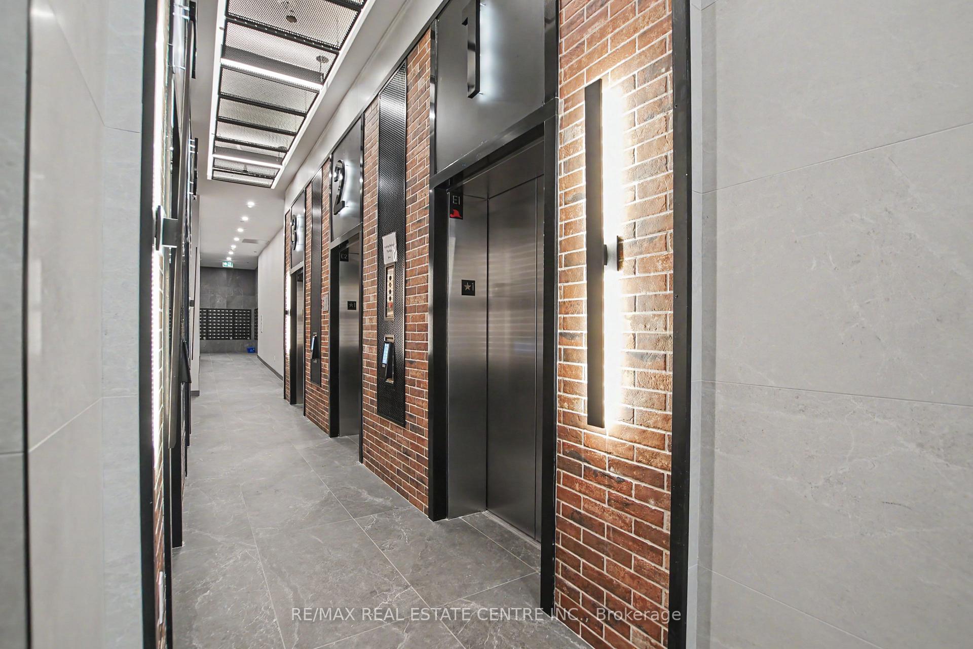 Photo 5 of Unit 3813, 30 Francis Street S, Kitchener, City Commercial Core — HOMEH