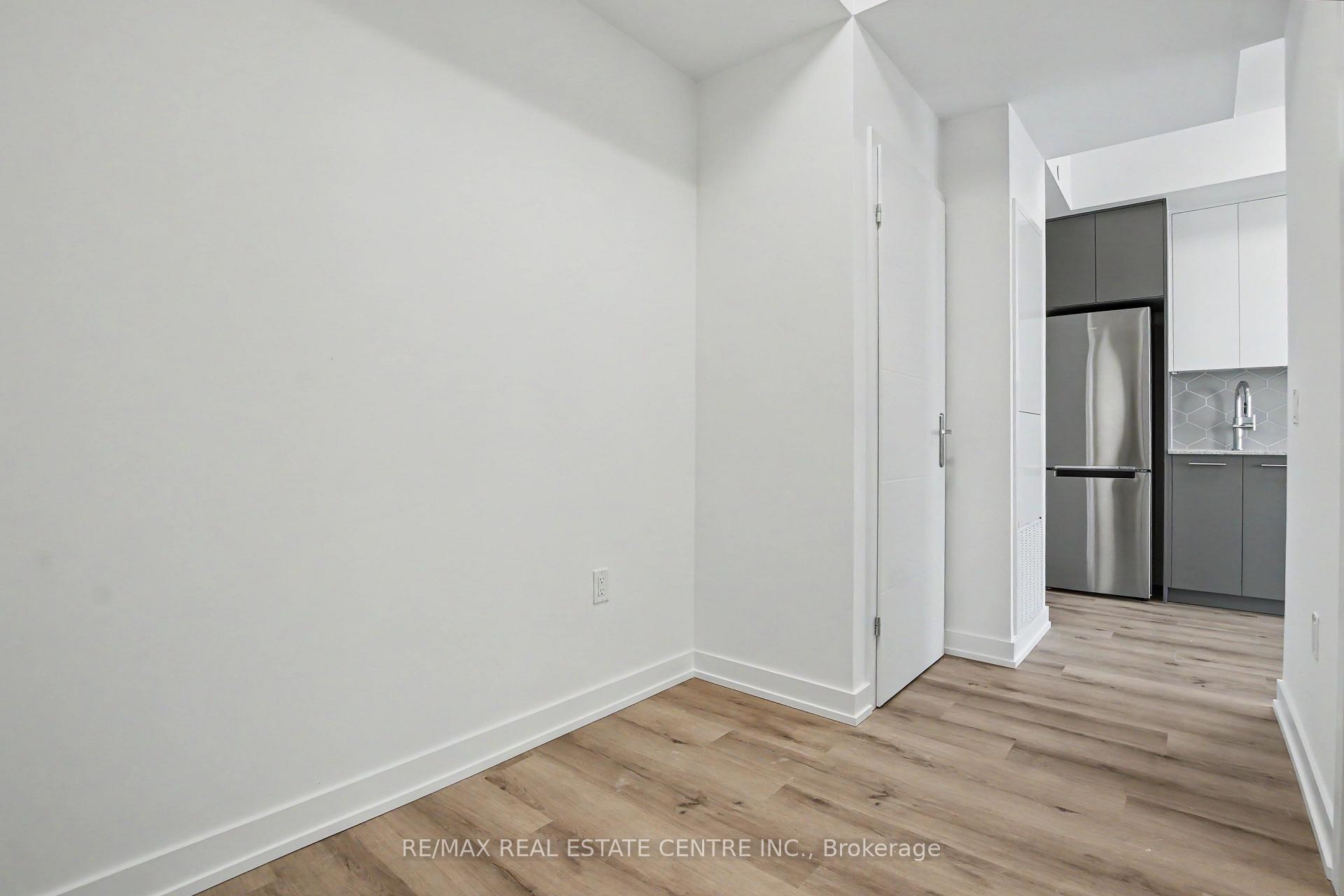 Photo 21 of Unit 3813, 30 Francis Street S, Kitchener, City Commercial Core — HOMEH
