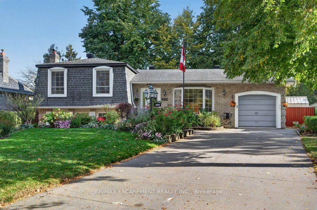 Photo 1 of 600 Holly Hill Crescent, Burlington, Appleby — HOMEH