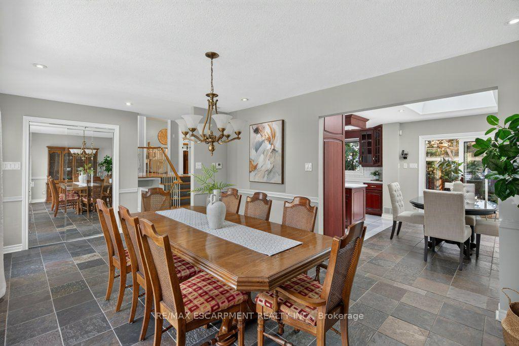 Photo 9 of 600 Holly Hill Crescent, Burlington, Appleby — HOMEH