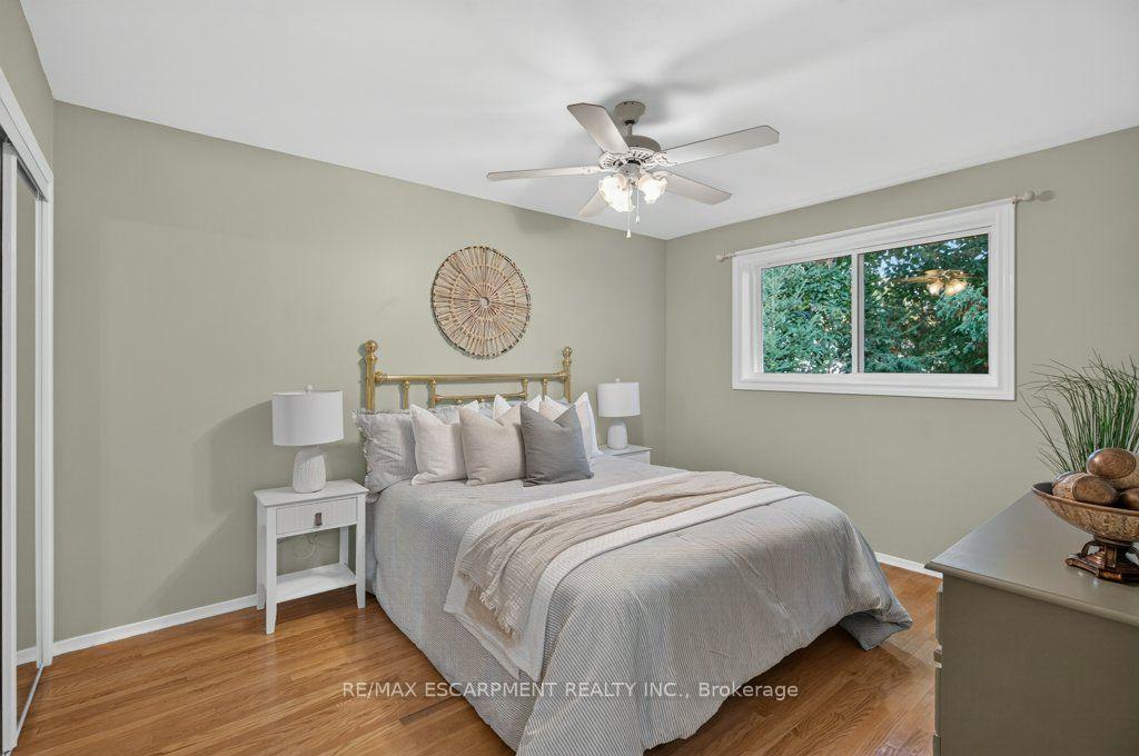 Photo 24 of 600 Holly Hill Crescent, Burlington, Appleby — HOMEH