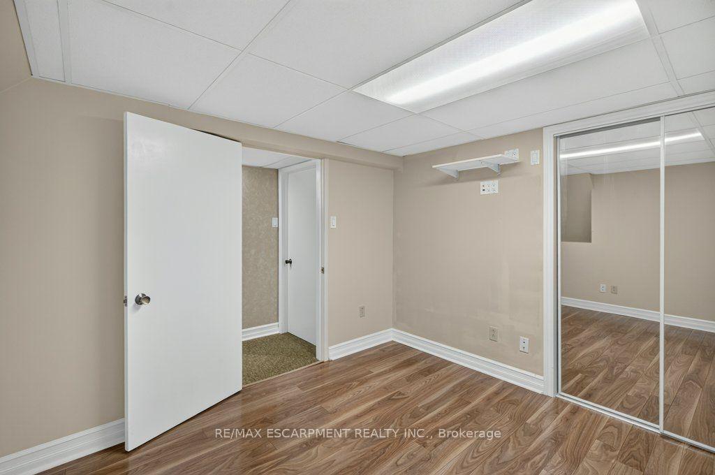 Photo 36 of 600 Holly Hill Crescent, Burlington, Appleby — HOMEH