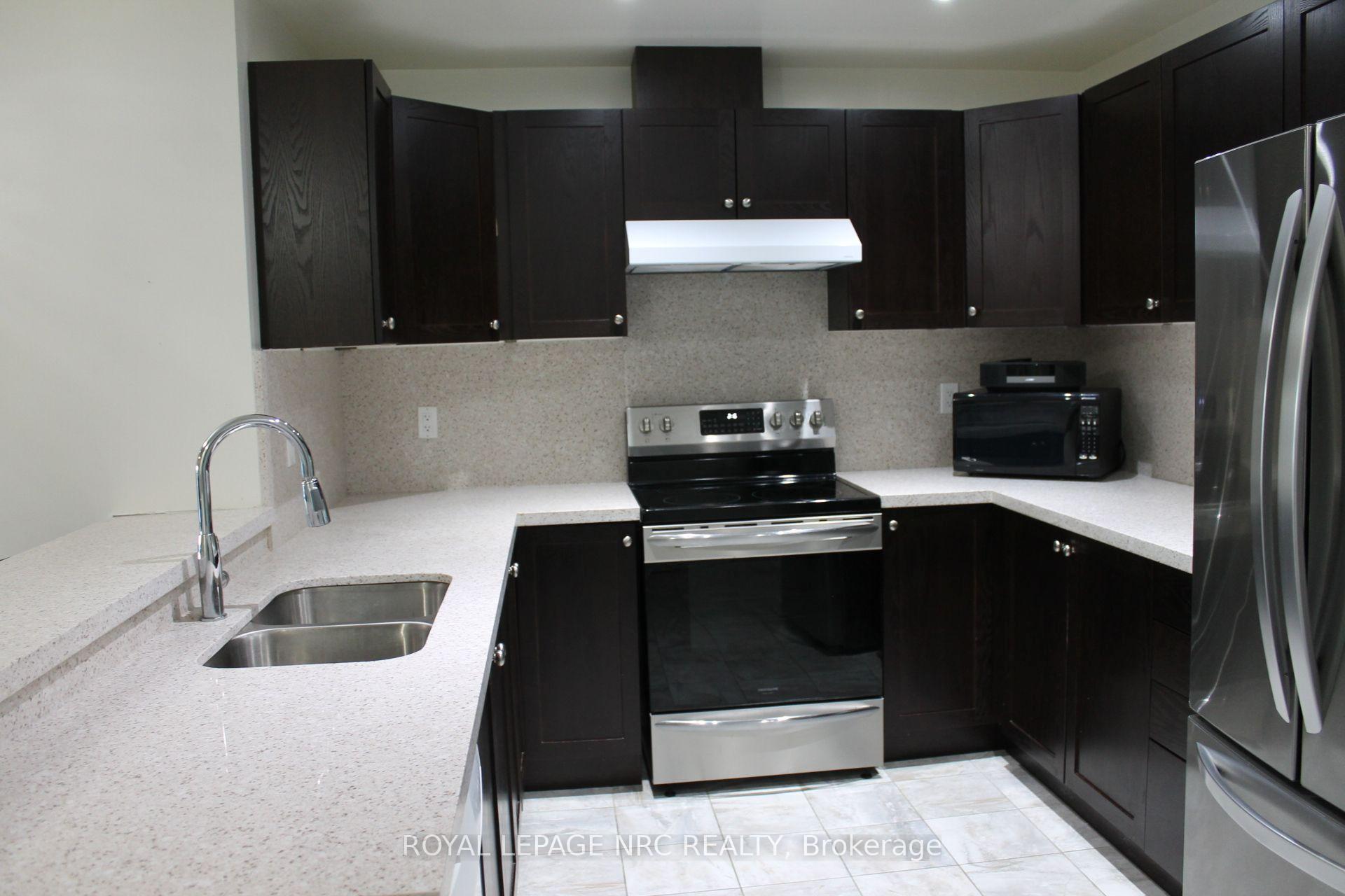 Photo 4 of Unit 301, 16 Sullivan Avenue, Thorold, Thorold Downtown — HOMEH