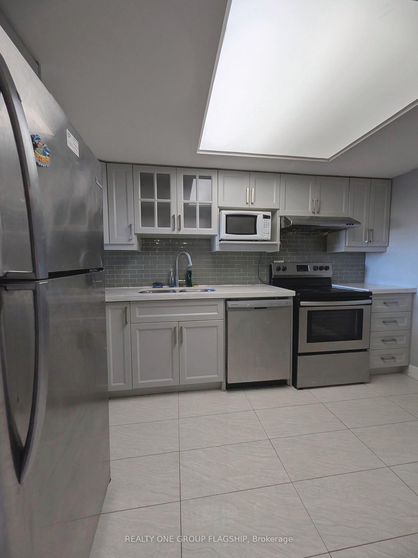 Photo of Unit 1010, 2460 Eglinton Avenue E