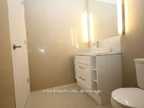 Photo 2 of Unit 407, 21 Clairtrell Road, North York, Willowdale East — HOMEH