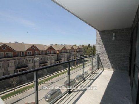 Photo 4 of Unit 407, 21 Clairtrell Road, North York, Willowdale East — HOMEH