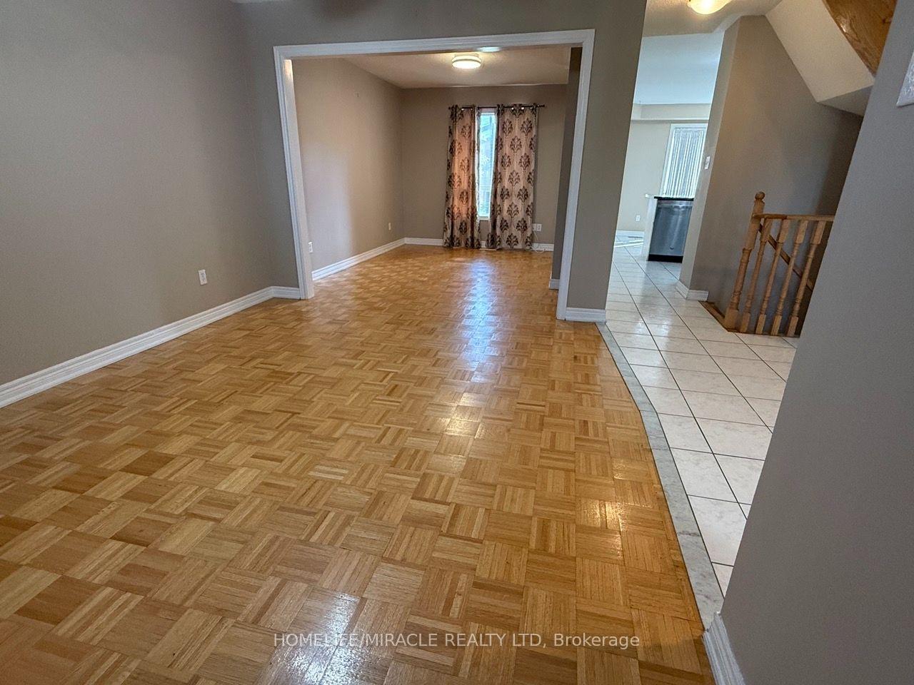 Photo 2 of Unit Lower, 76 Jack Rabbit Crescent, Brampton, Sandringham-Wellington — HOMEH