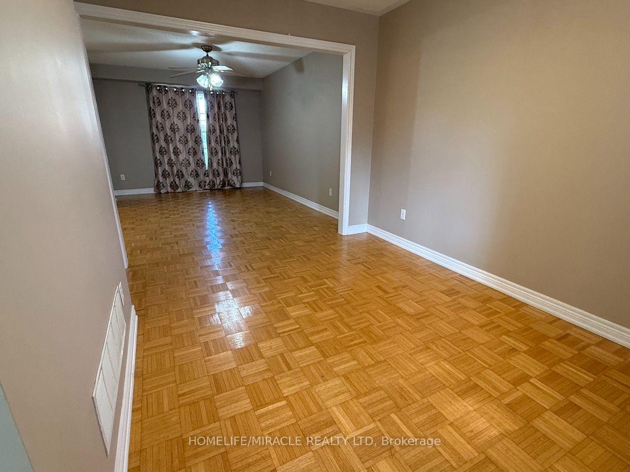 Photo 3 of Unit Lower, 76 Jack Rabbit Crescent, Brampton, Sandringham-Wellington — HOMEH