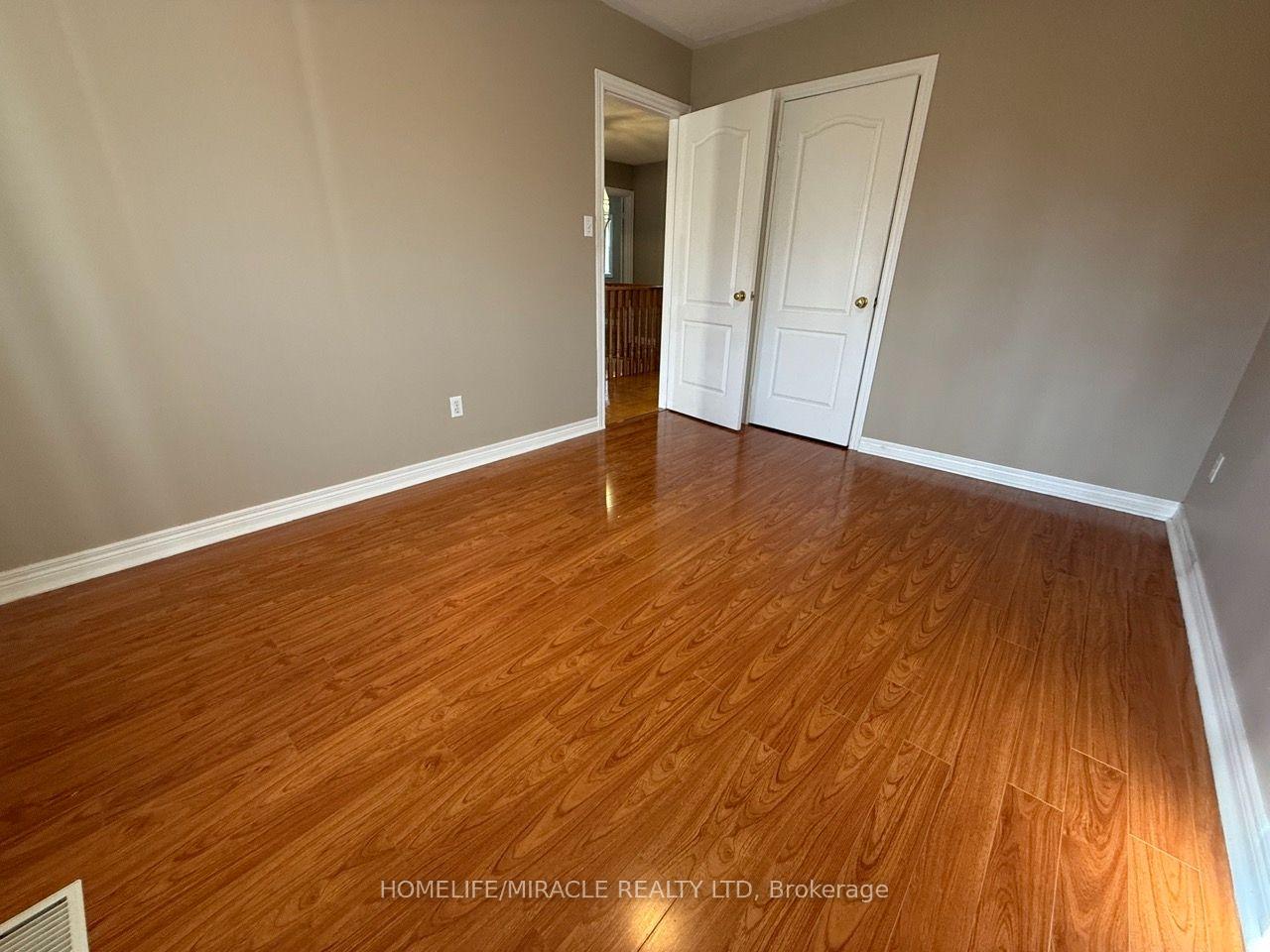 Photo 23 of Unit Lower, 76 Jack Rabbit Crescent, Brampton, Sandringham-Wellington — HOMEH