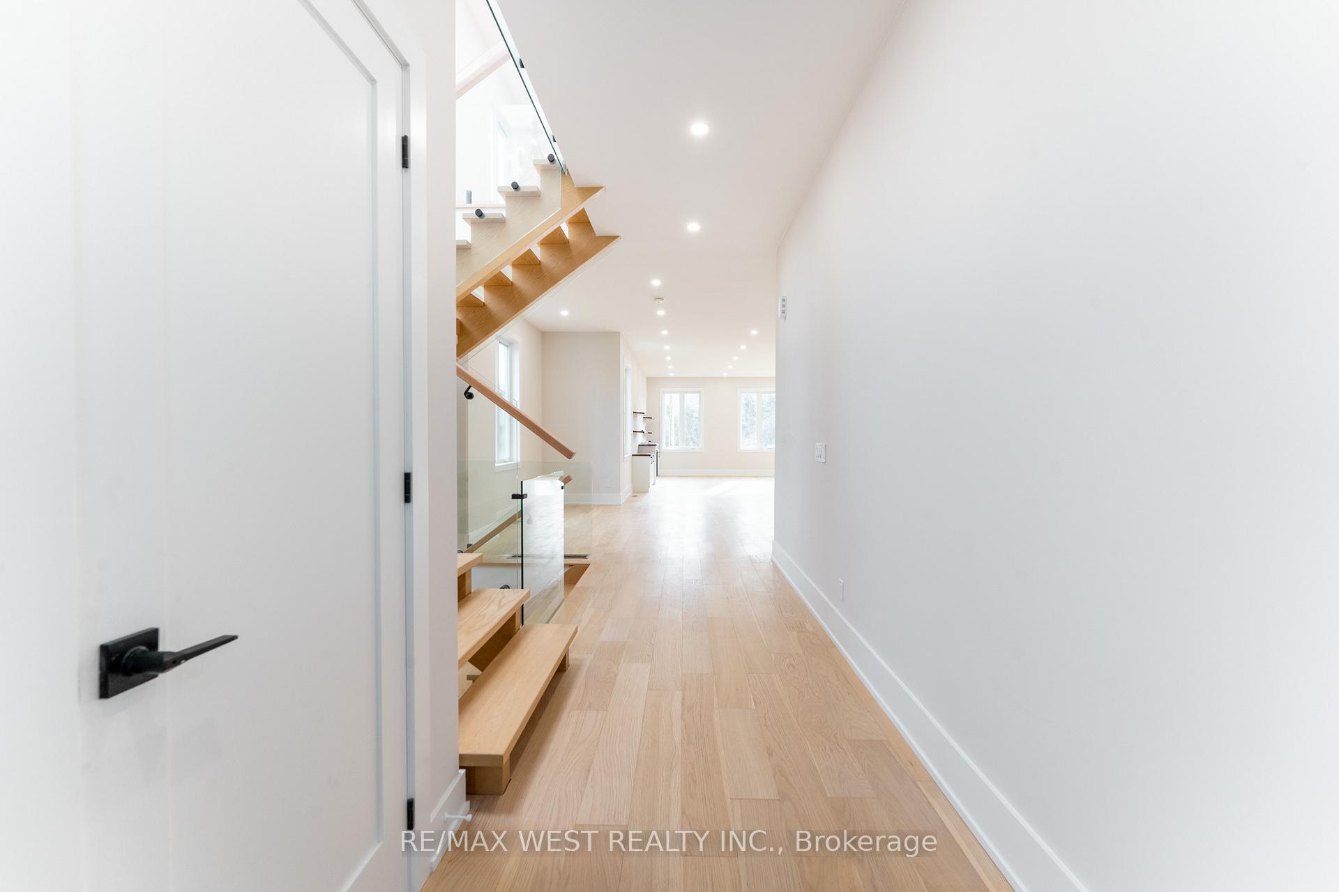 Photo 5 of 185 Riverview Boulevard, St. Catharines, Glendale/Glenridge — HOMEH