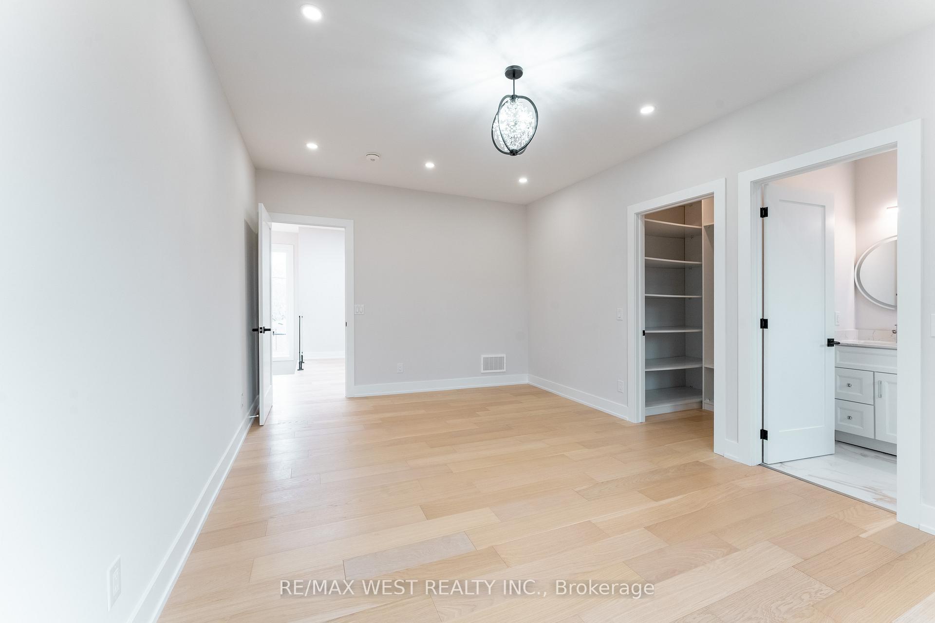 Photo 23 of 185 Riverview Boulevard, St. Catharines, Glendale/Glenridge — HOMEH
