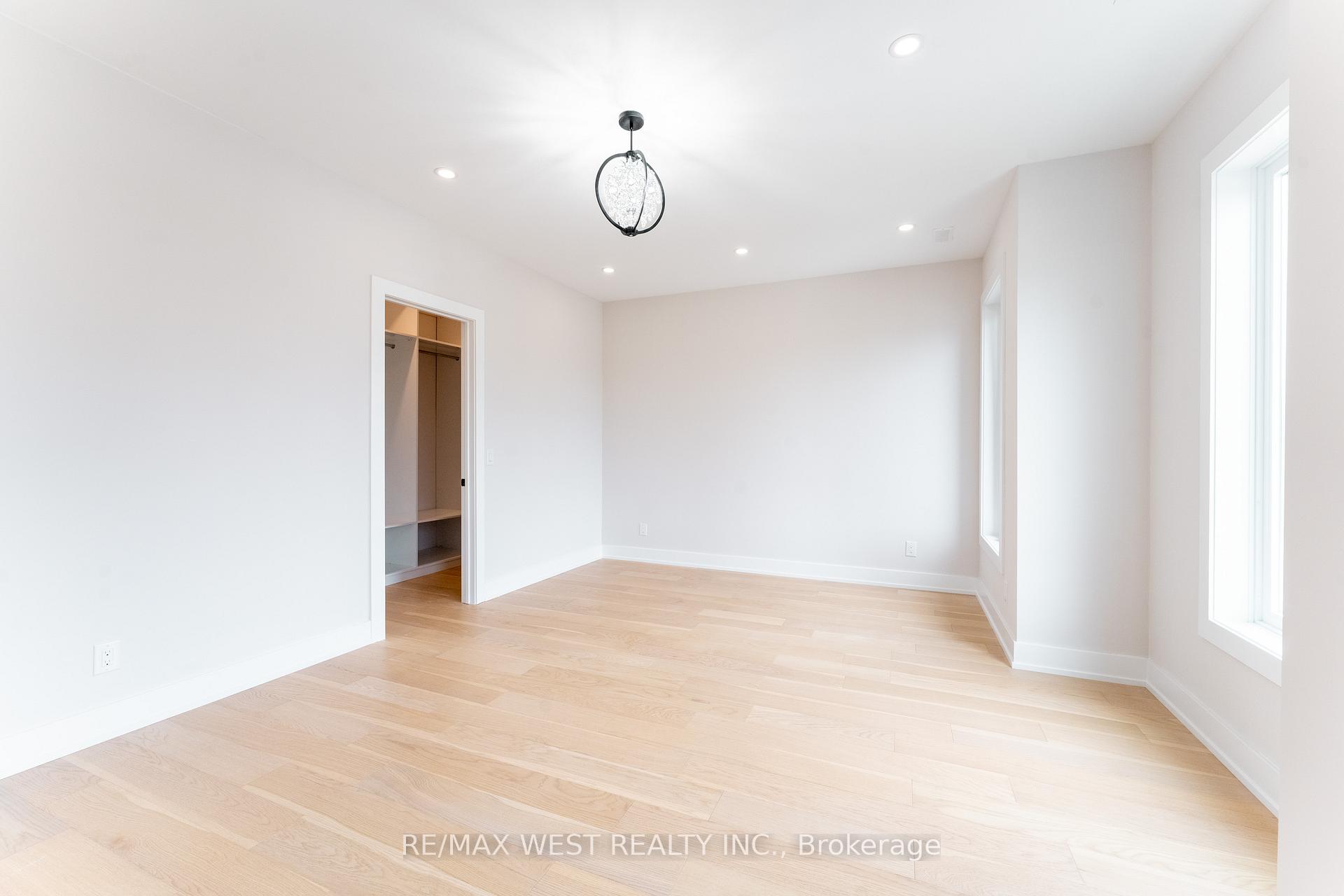 Photo 25 of 185 Riverview Boulevard, St. Catharines, Glendale/Glenridge — HOMEH