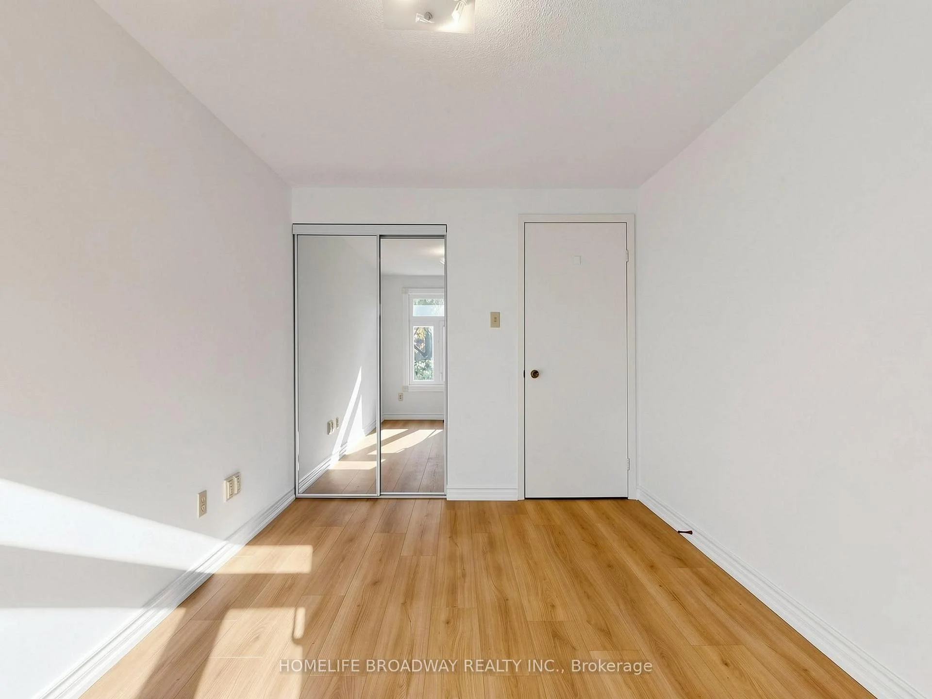 Photo 22 of 28 Appleby Crescent, Markham, Milliken Mills West — HOMEH