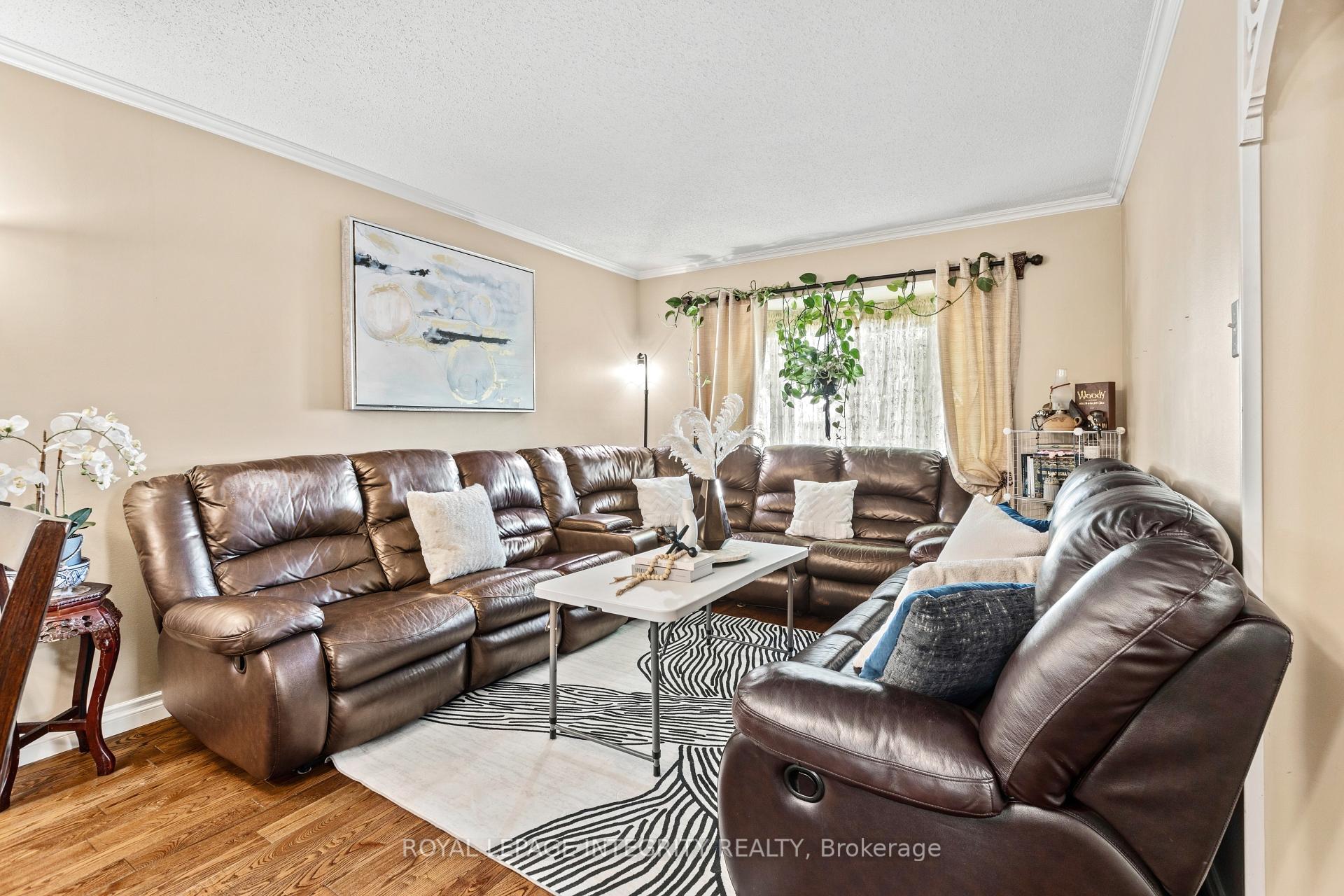 Photo 6 of 17 Constable Street, Ottawa, Barrhaven - Cedargrove/Fraserdale — HOMEH