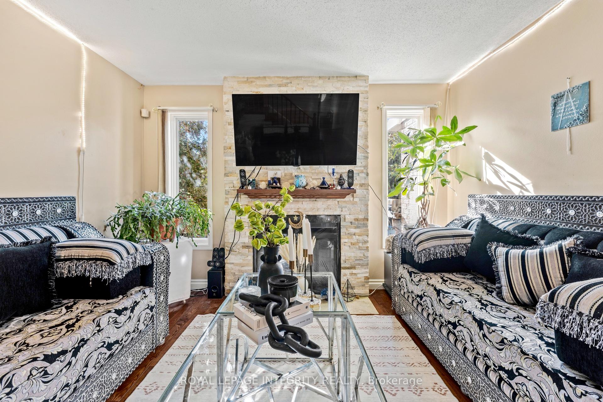 Photo 13 of 17 Constable Street, Ottawa, Barrhaven - Cedargrove/Fraserdale — HOMEH