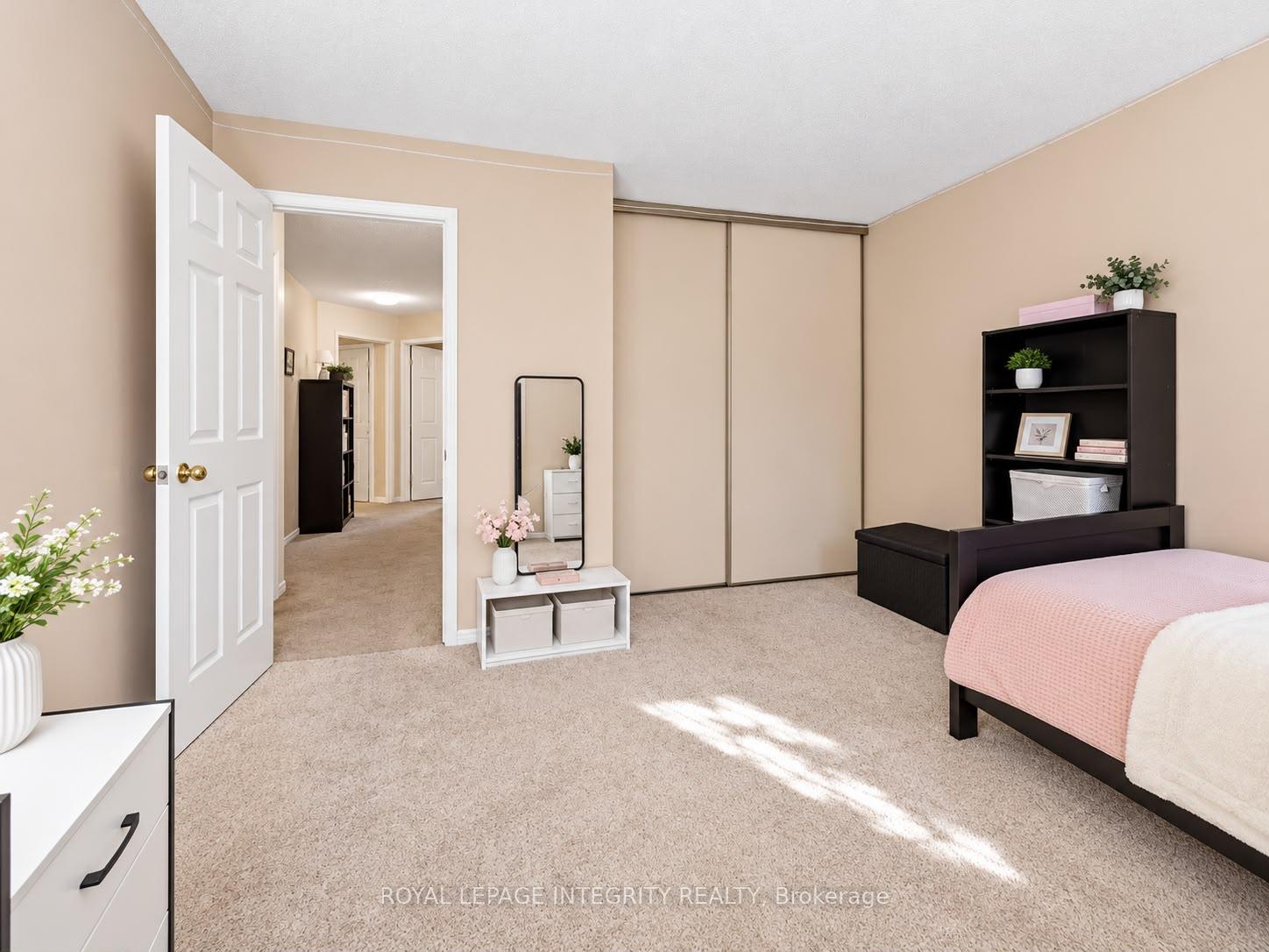Photo 19 of 17 Constable Street, Ottawa, Barrhaven - Cedargrove/Fraserdale — HOMEH