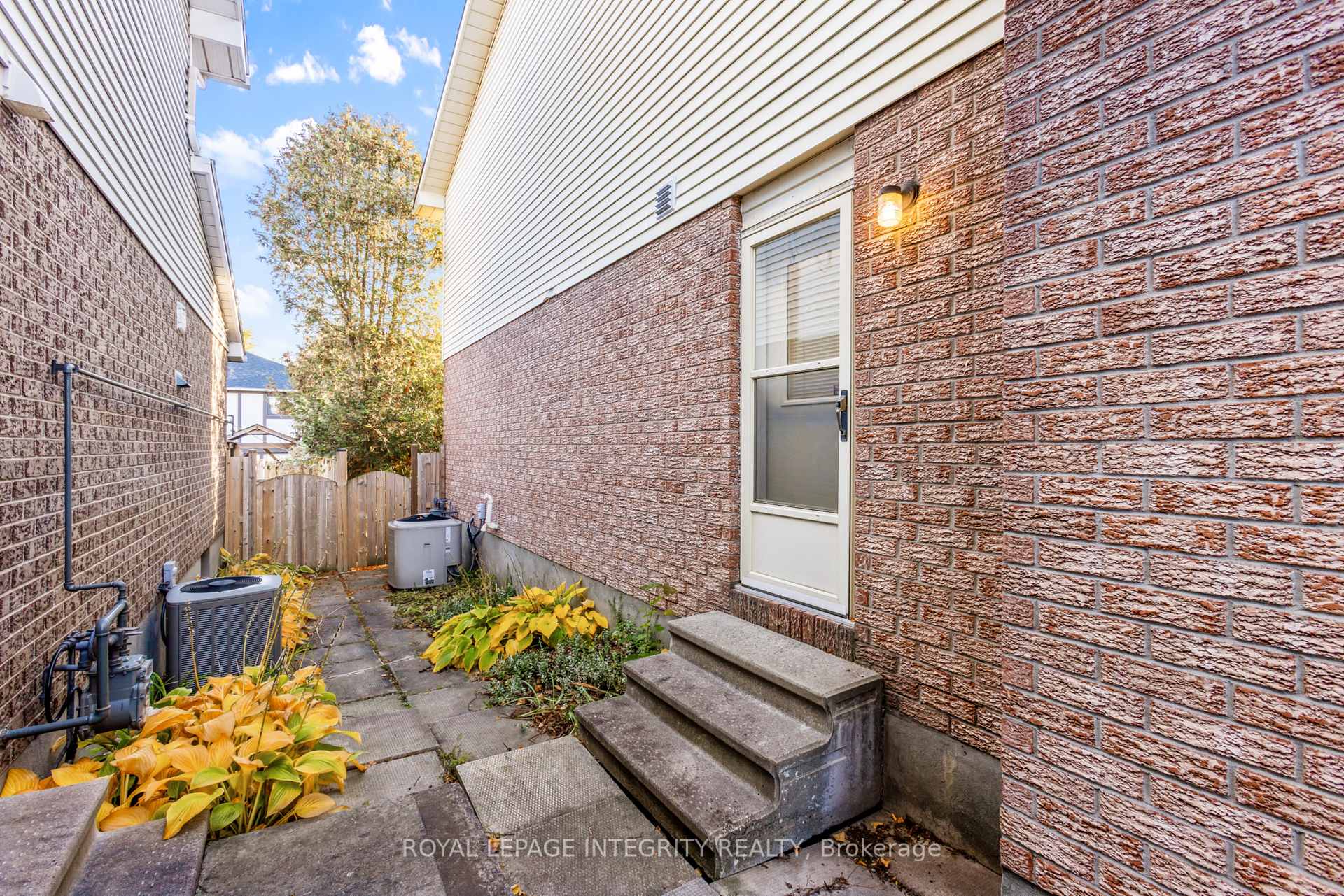 Photo 28 of 17 Constable Street, Ottawa, Barrhaven - Cedargrove/Fraserdale — HOMEH