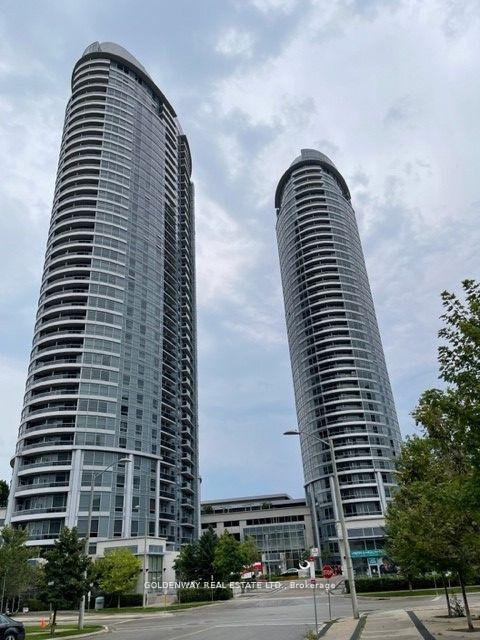 Front of Unit 3801, 125 Village Green Square S
