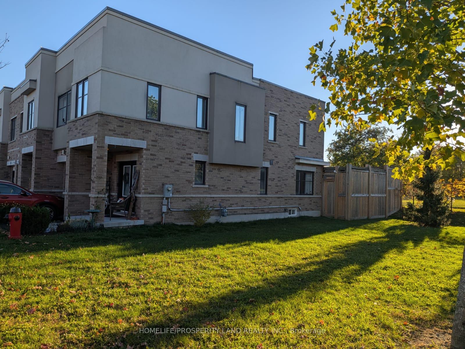 Photo 5 of 64 Jerseyville Way, Whitby, Downtown Whitby — HOMEH