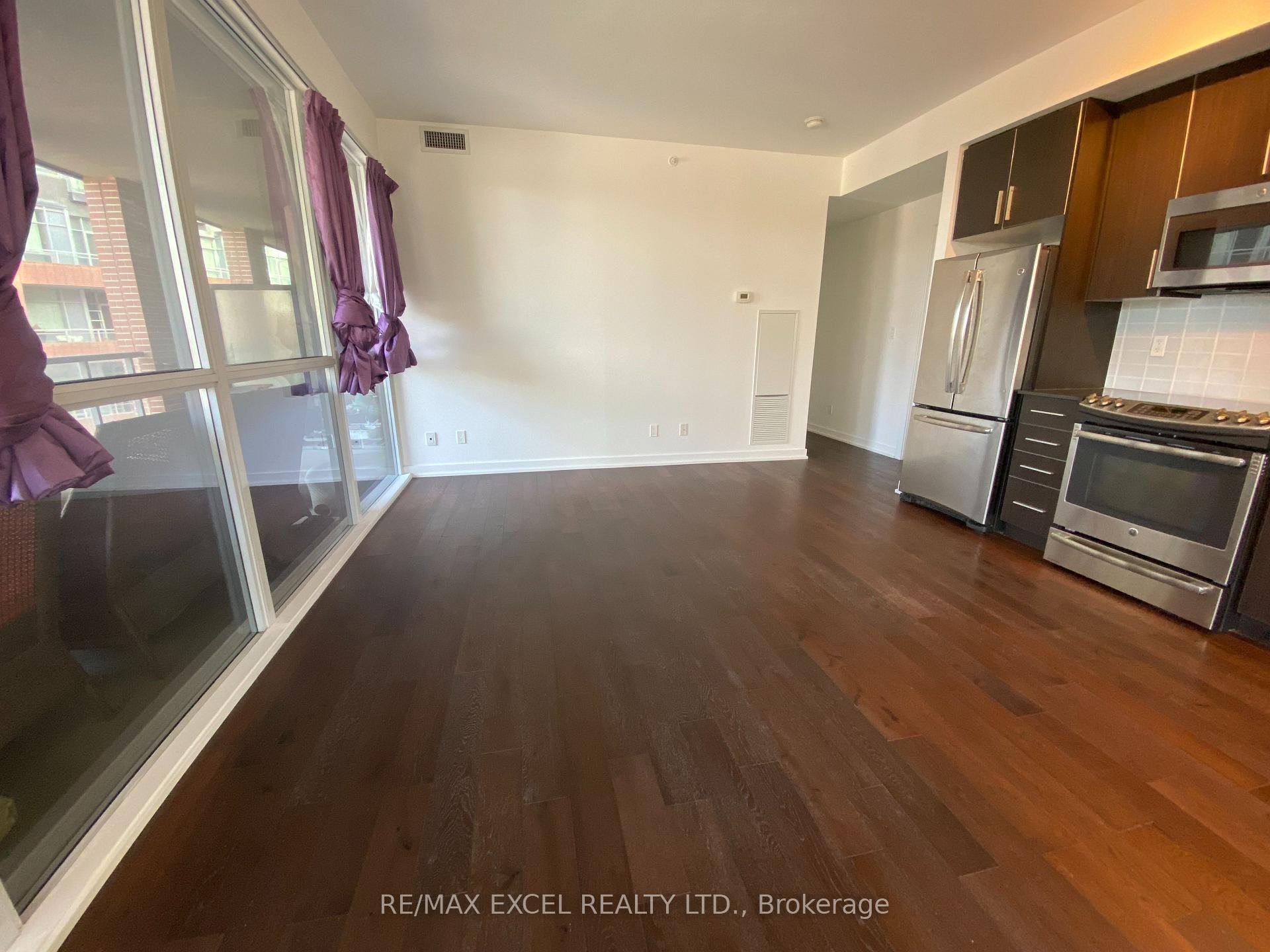 Photo 4 of Unit 510, 20 Bruyeres Mews, Toronto, Niagara — HOMEH