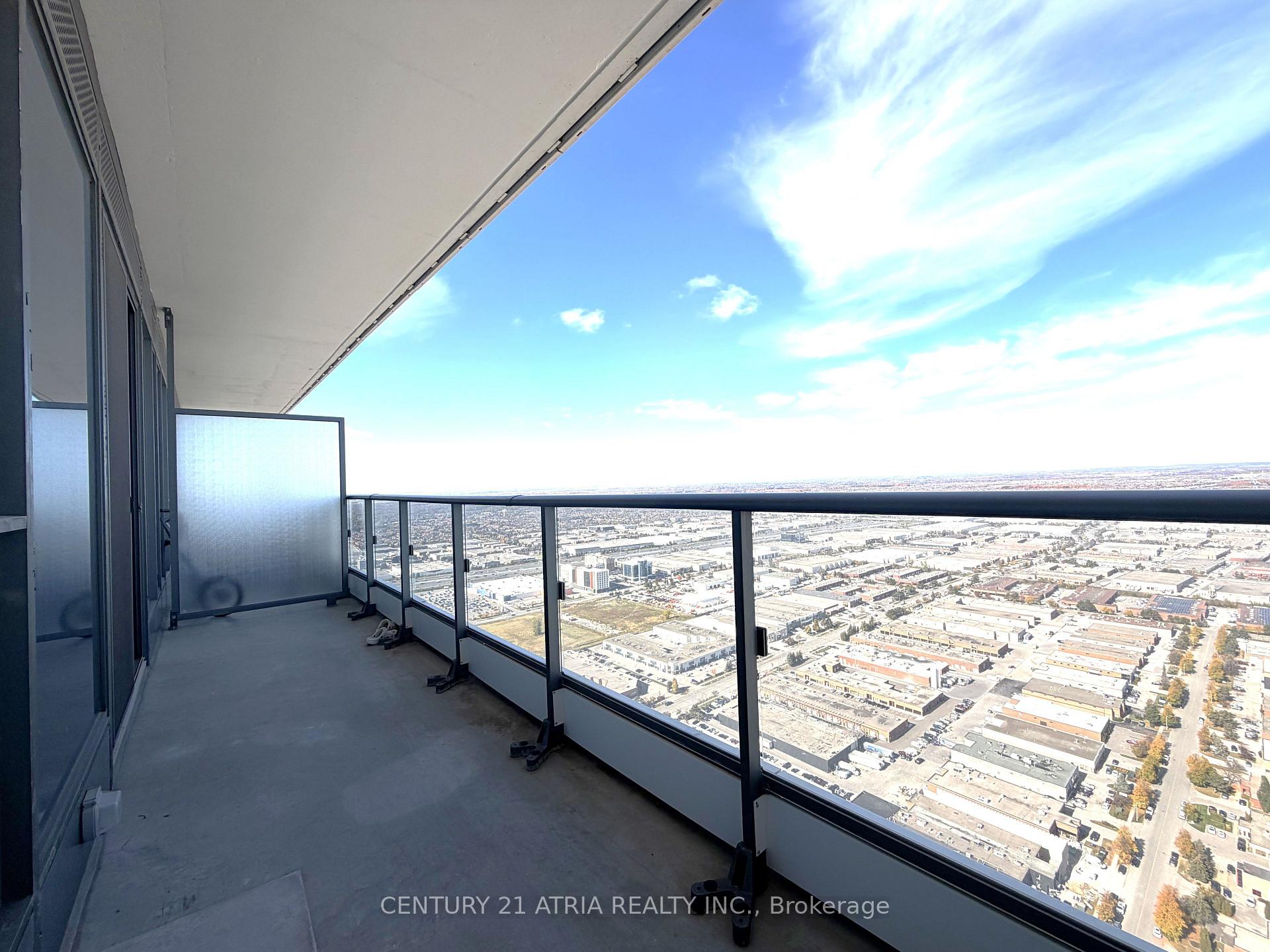 Photo 11 of Unit 5811, 5 Buttermill Avenue, Vaughan, Vaughan Corporate Centre — HOMEH