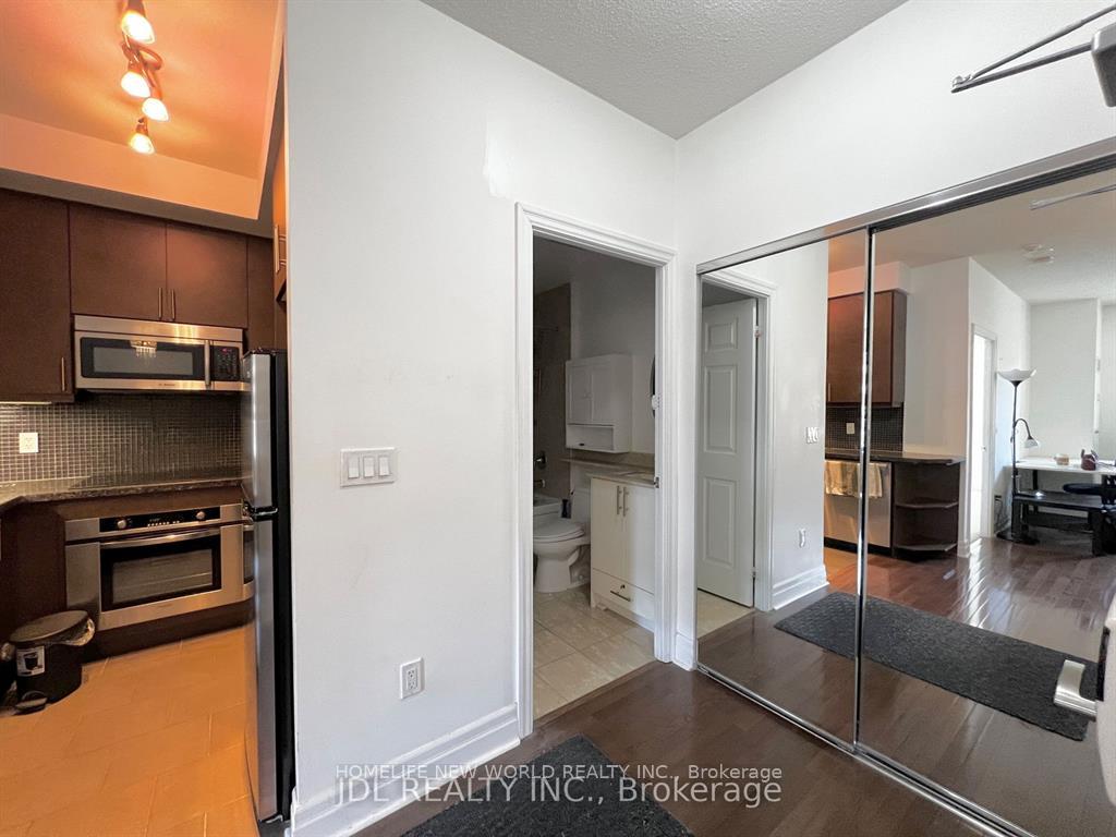 Photo 9 of Unit 1507, 35 Balmuto Street, Toronto, Bay Street Corridor — HOMEH