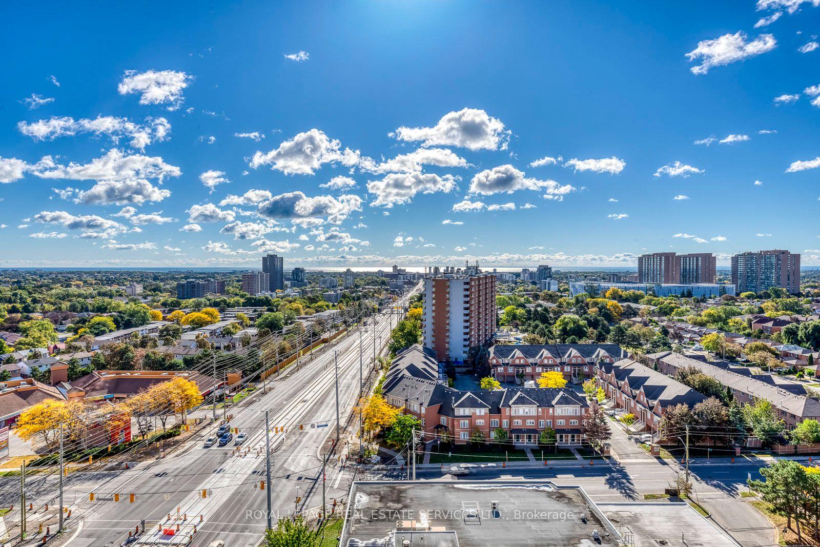 Photo 15 of Unit UPH 02, 25 Fairview Road, Mississauga, Fairview — HOMEH