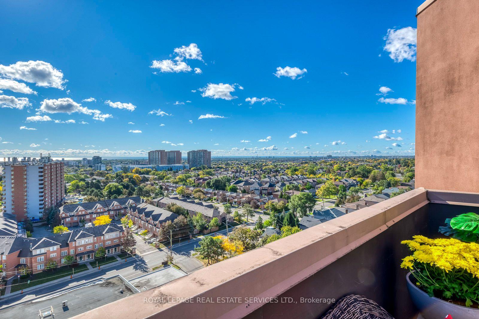 Photo 16 of Unit UPH 02, 25 Fairview Road, Mississauga, Fairview — HOMEH