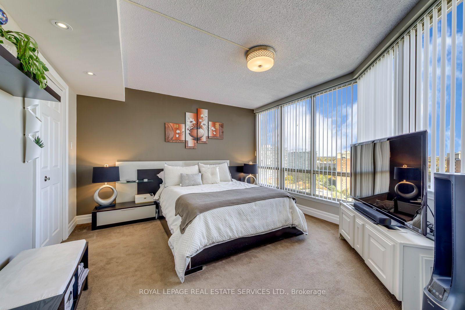 Photo 31 of Unit UPH 02, 25 Fairview Road, Mississauga, Fairview — HOMEH