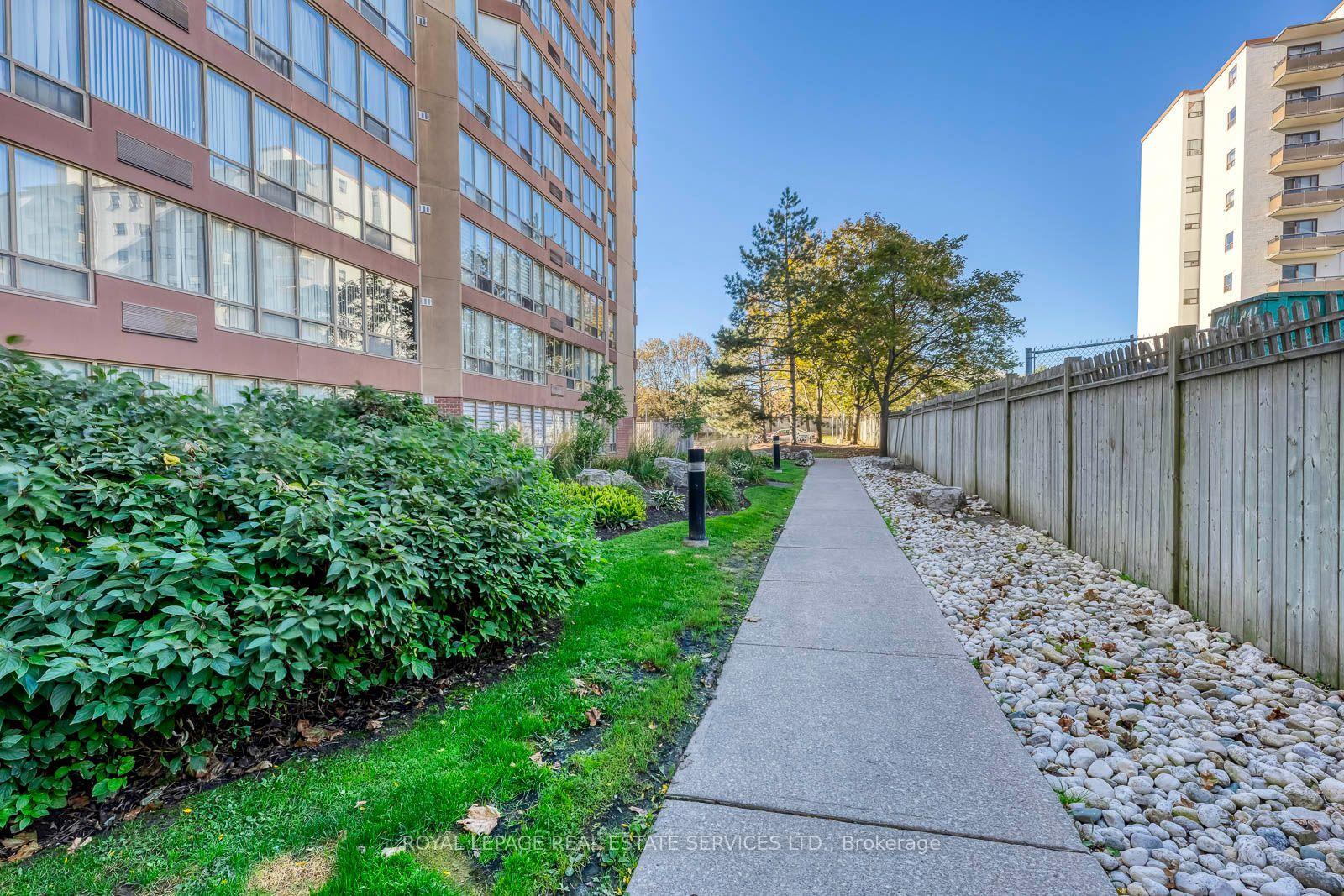 Photo 50 of Unit UPH 02, 25 Fairview Road, Mississauga, Fairview — HOMEH