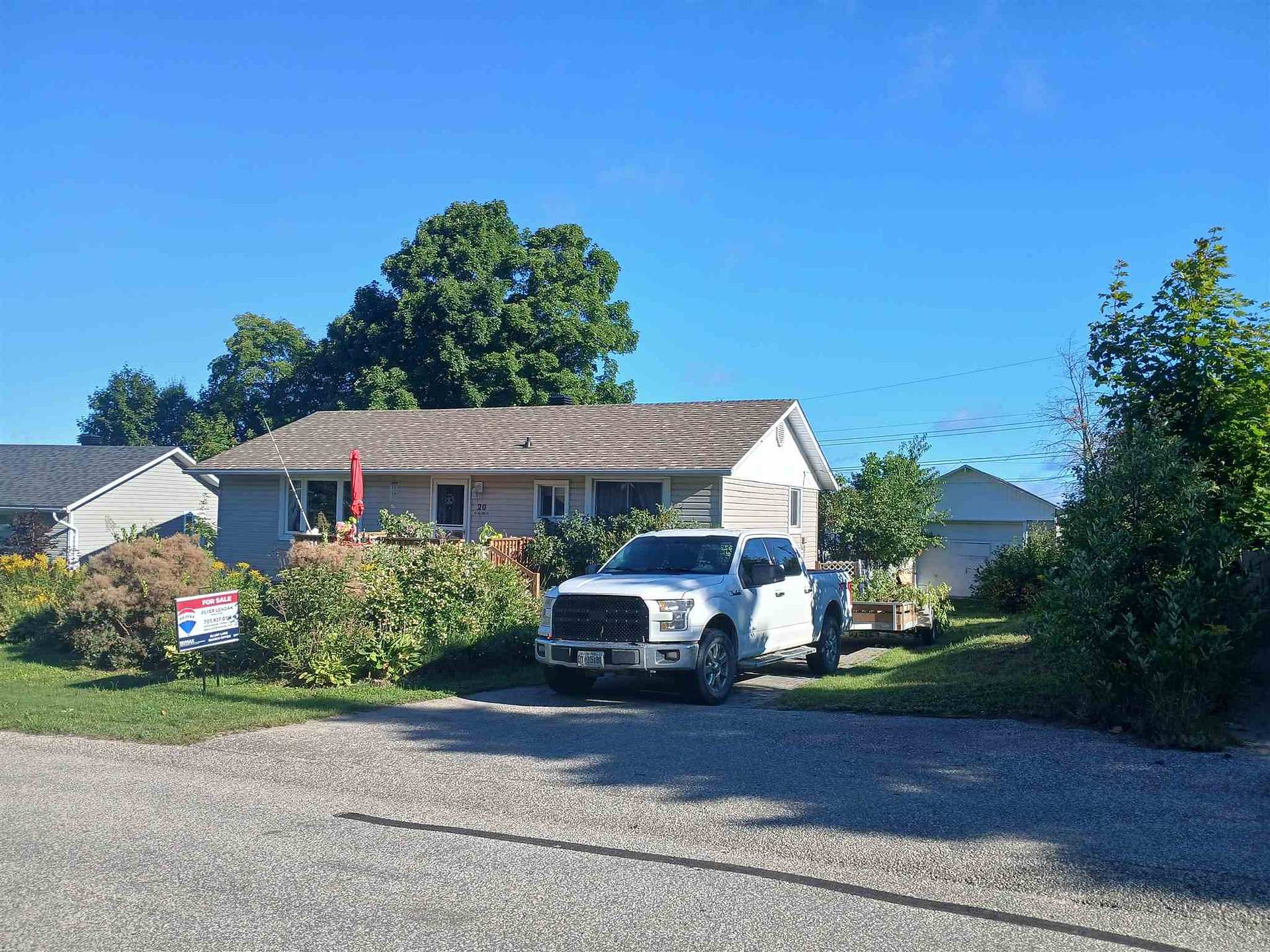Photo 2 of 20 Gillanders Road, Elliot Lake, West — HOMEH
