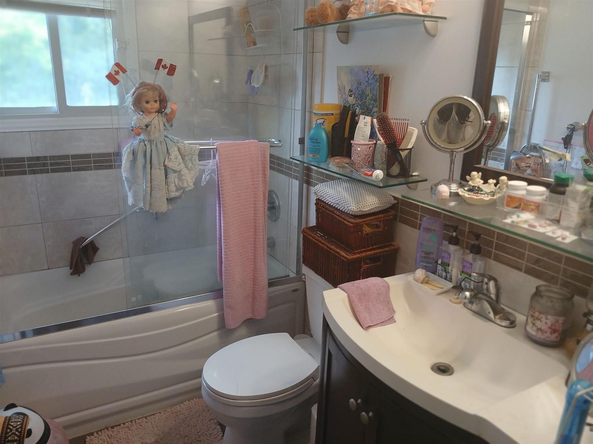 Photo 13 of 20 Gillanders Road, Elliot Lake, West — HOMEH