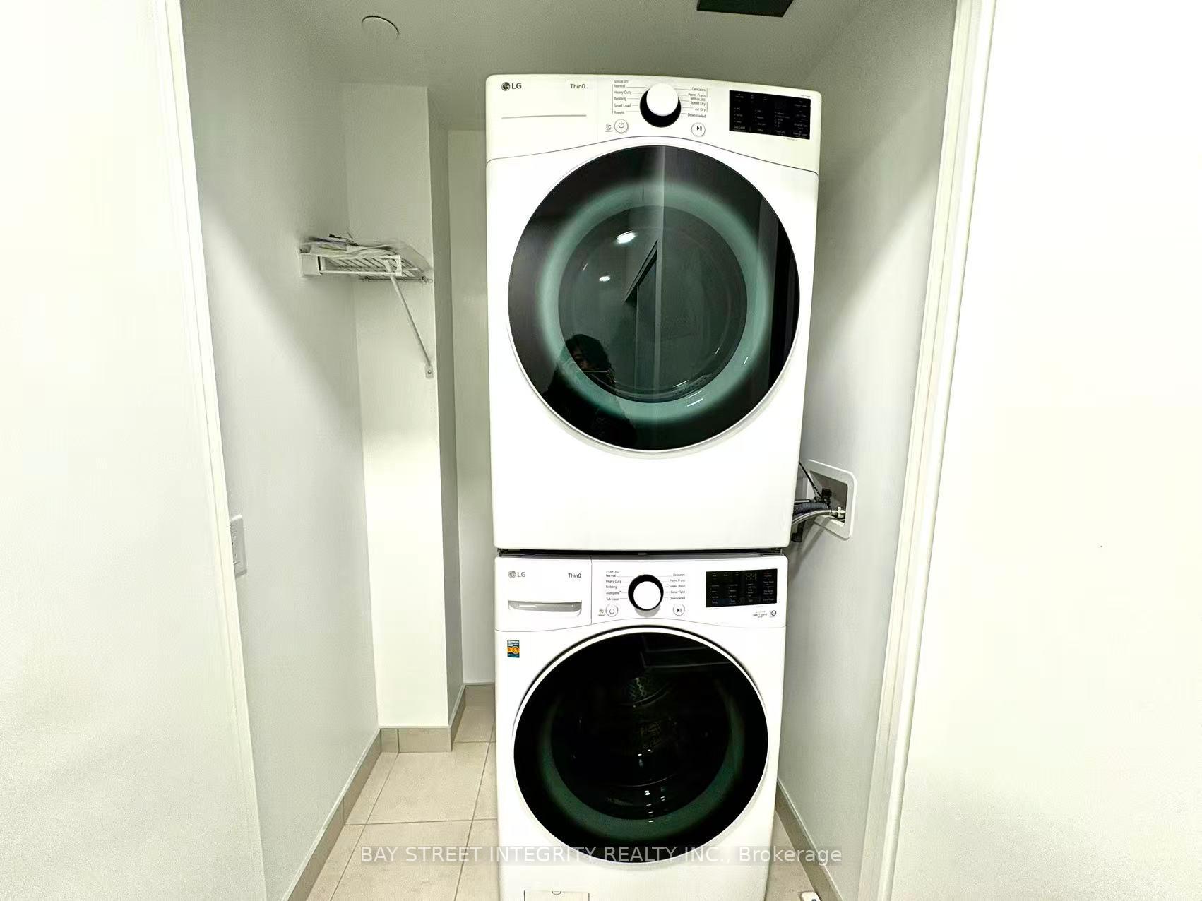 Photo 16 of Unit 2302, 395 Square One Drive, Mississauga, City Centre — HOMEH