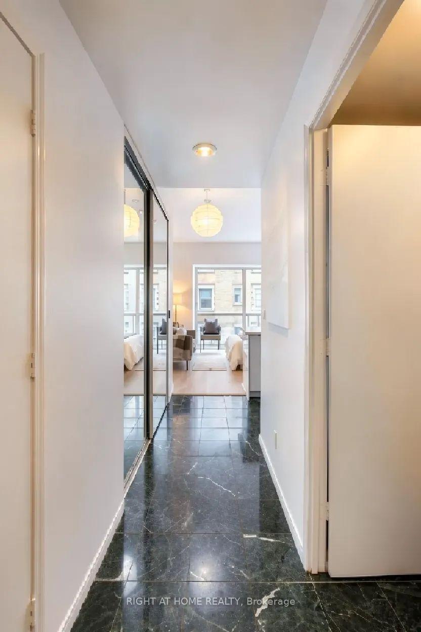 Photo 4 of Unit 602, 7 King Street E, Toronto, Church-Yonge Corridor — HOMEH