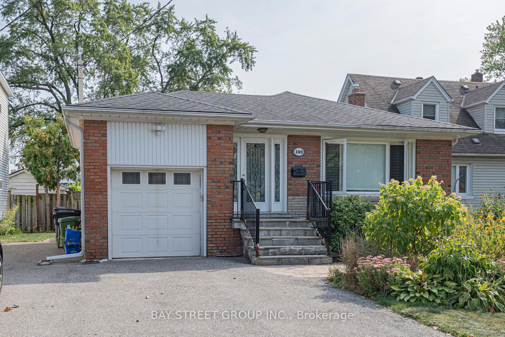 Photo 1 of Unit Lower, 149 Hendon Avenue, North York, Newtonbrook West — HOMEH