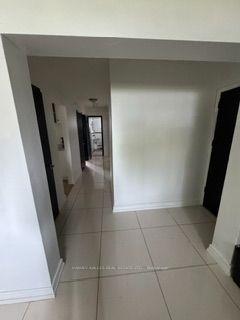 Photo 6 of Unit Lower, 437 Lawrence Avenue W, Toronto, Bedford Park-Nortown — HOMEH