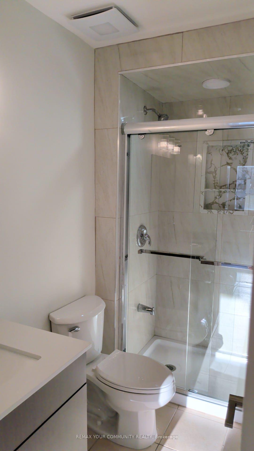 Photo 9 of Unit Upper, 4 Malabar Crescent S, Brampton, Central Park — HOMEH