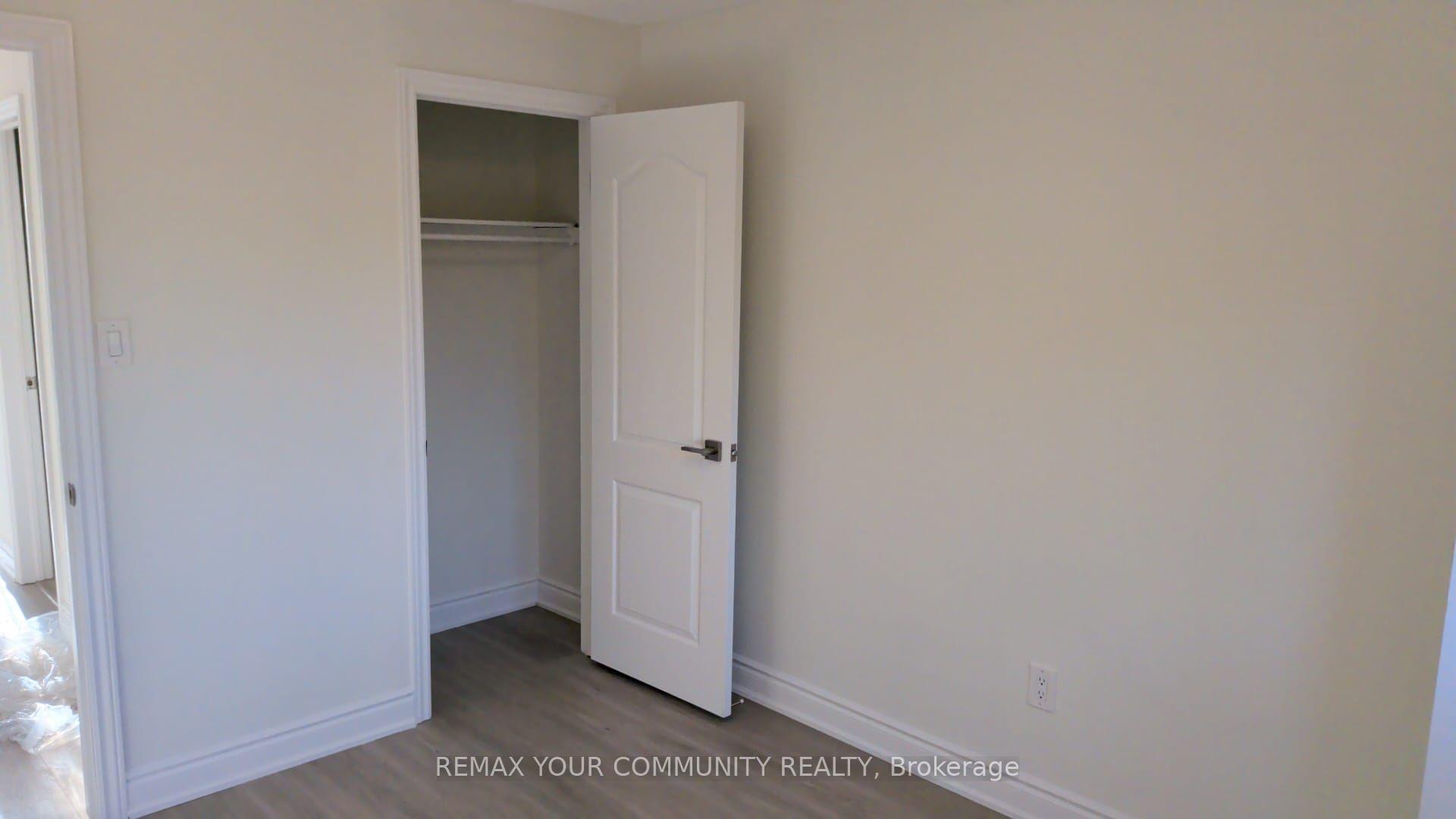 Photo 13 of Unit Upper, 4 Malabar Crescent S, Brampton, Central Park — HOMEH