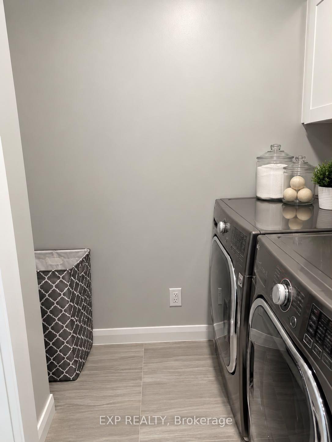 Photo 14 of 241 Pingwi Place, Ottawa, Blossom Park/Kemp Park/Findlay Creek — HOMEH