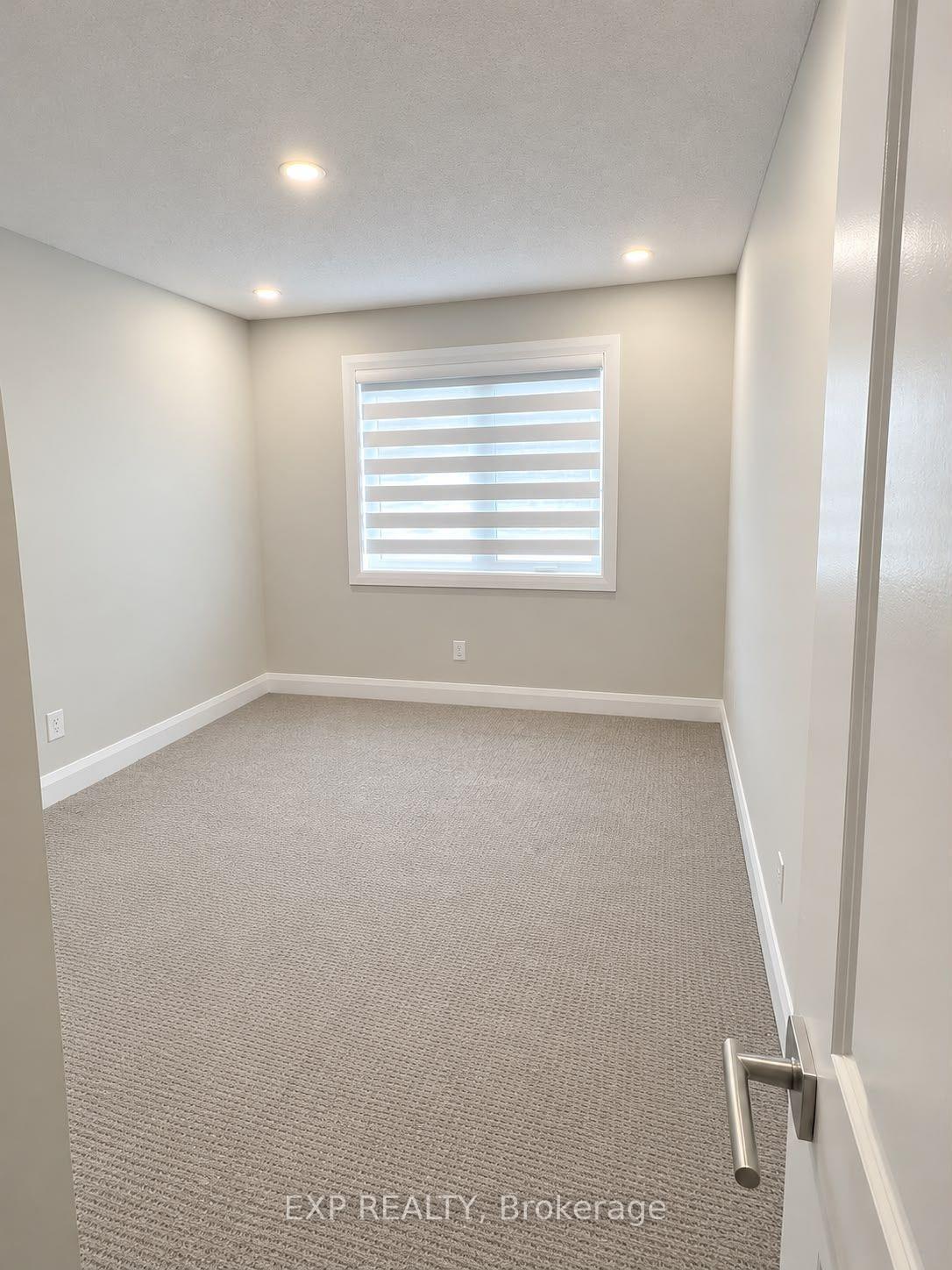 Photo 18 of 241 Pingwi Place, Ottawa, Blossom Park/Kemp Park/Findlay Creek — HOMEH