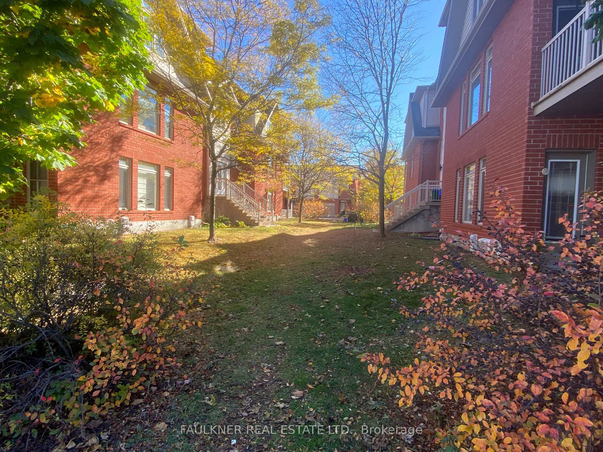 Photo 12 of Unit C, 280 Meilleur Private, Ottawa, Vanier — HOMEH
