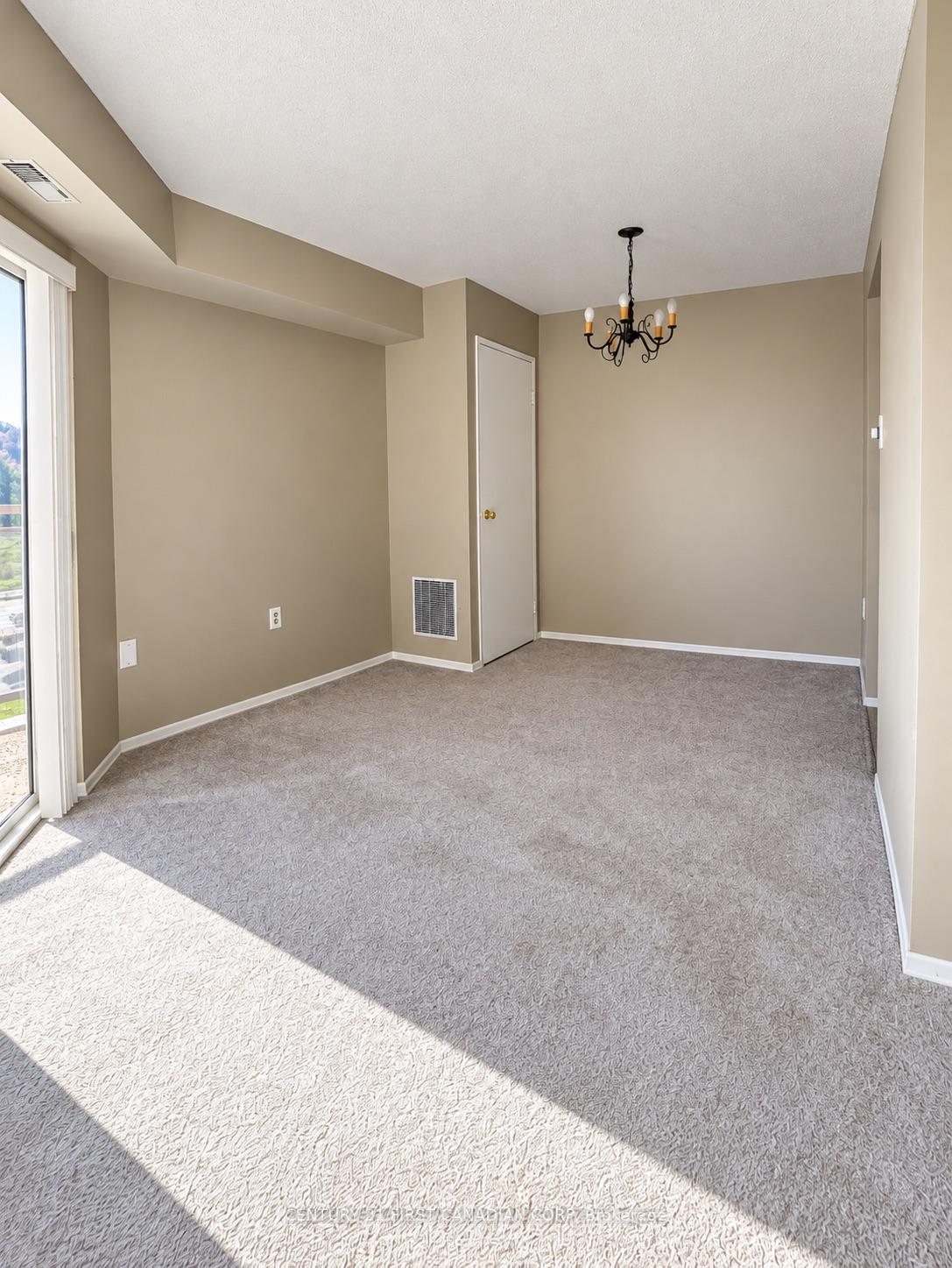 Photo 7 of Unit 401, 860 Commissioners Road E, London, South H — HOMEH