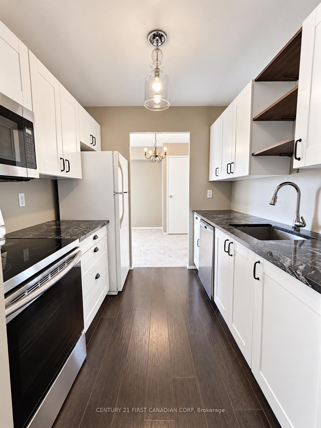 Photo 8 of Unit 401, 860 Commissioners Road E, London, South H — HOMEH