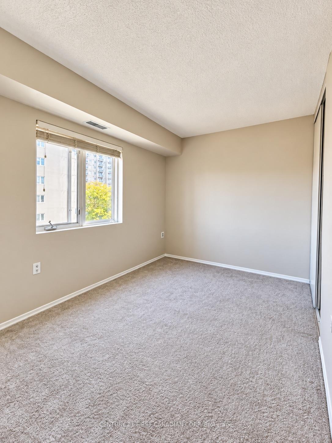 Photo 13 of Unit 401, 860 Commissioners Road E, London, South H — HOMEH