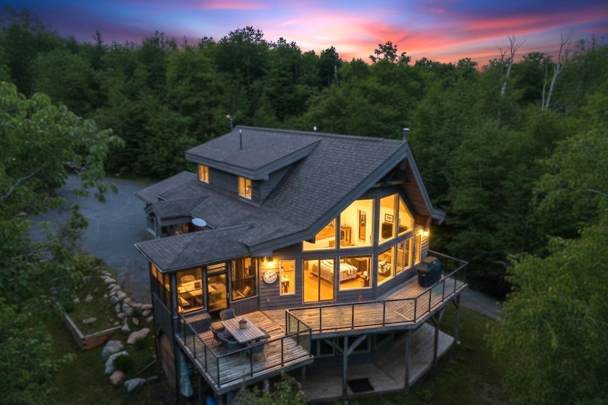 Photo of 1480 Dunlop Shores Road