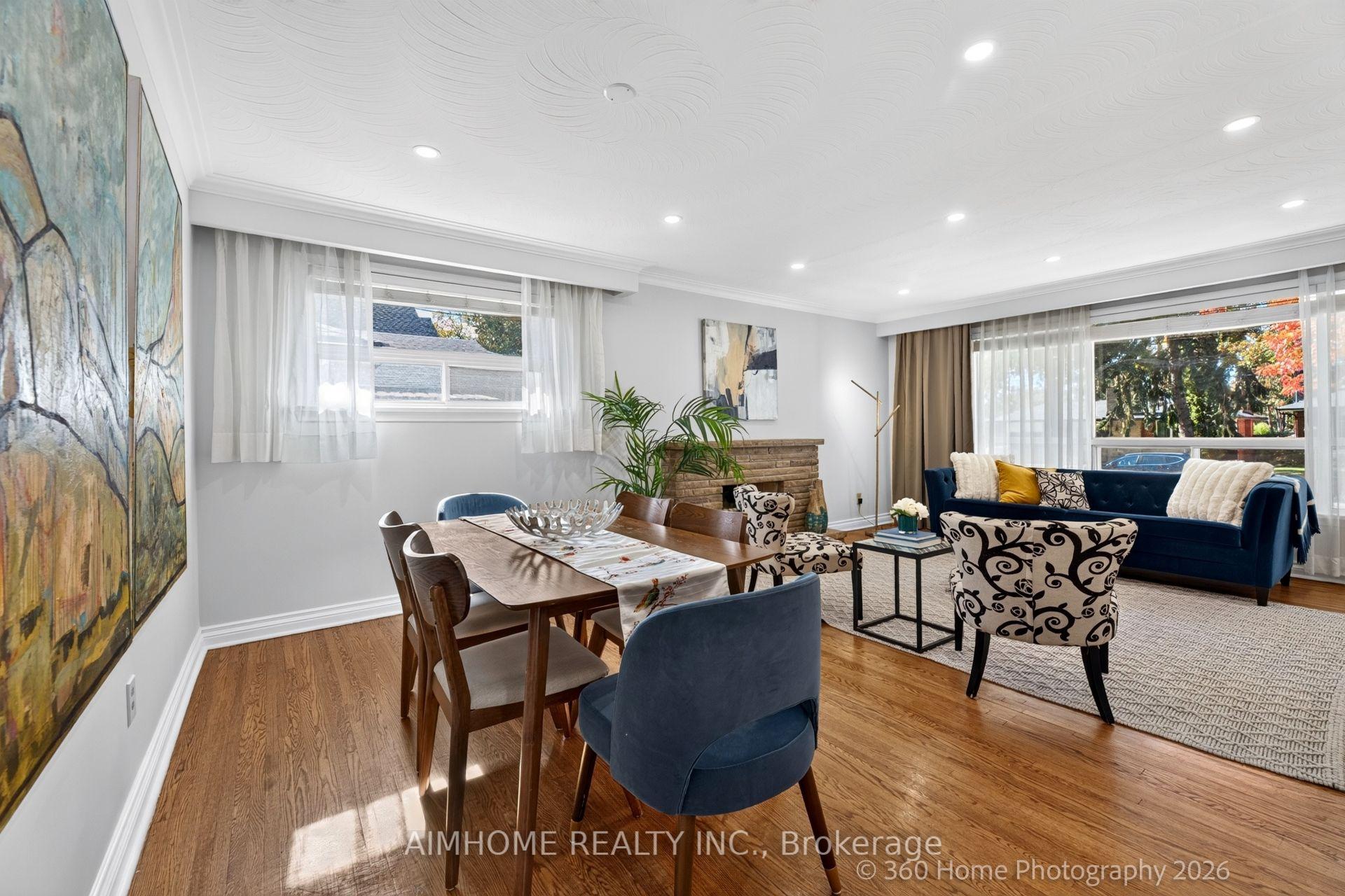 Photo 5 of 47 Silverhill Drive, Etobicoke, Islington-City Centre West — HOMEH